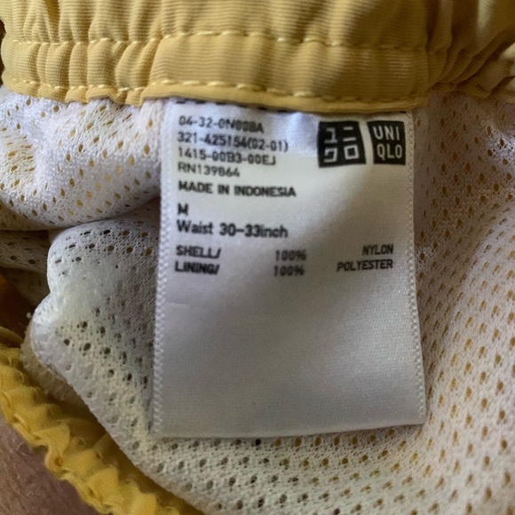 Uniqlo Men’s swim trunks size 30/33 - Picture 5 of 7
